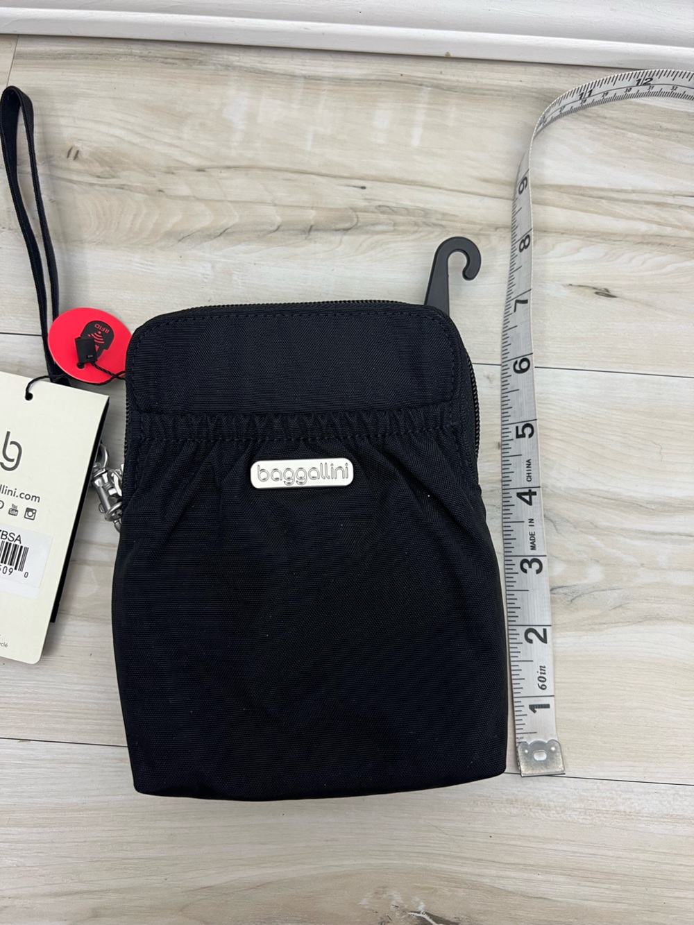 Baggallini NWT Black RFID Crossbody Purse - Picture 5 of 6